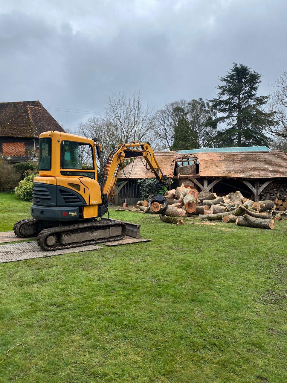 This is a photo of tree felling being carried out in Stafford. All works are being undertaken by The Tree Surgeon Stafford